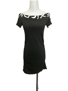 🐨Black Off-Shoulder Short Sleeve Dress with White Accent